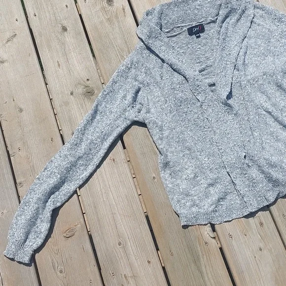 Cardigan - Picture 2 of 5